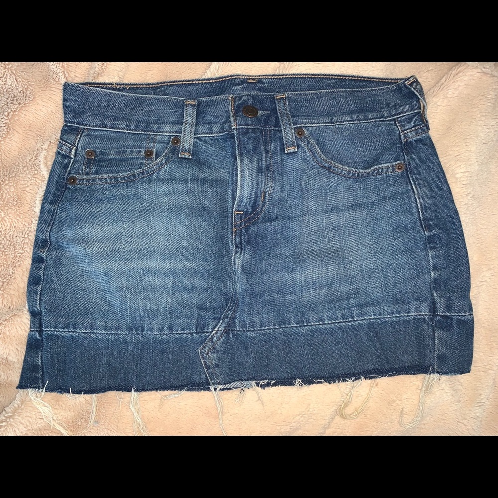 Levi’s Denim Skirt!